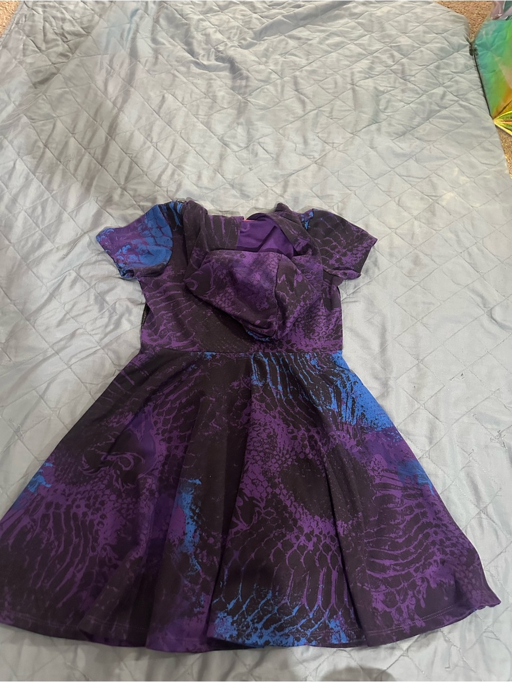 Disney Descendants 3 Hooded Dress
Halloween Costume Size S 6 Girls - Picture 7 of 7